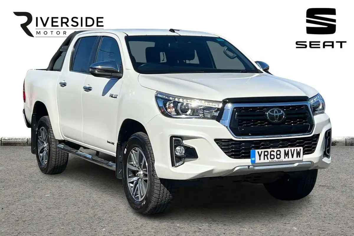 2018-toyota-hi-lux-24d-4d-invincible-at35-32t-auto-big-0
