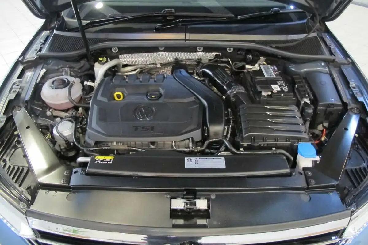 2018-volkswagen-passat-15-tsi-se-business-estate-5d-dsg-big-11