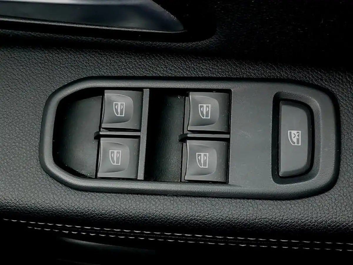 2022-dacia-duster-13-tce-prestige-130bhp-big-18