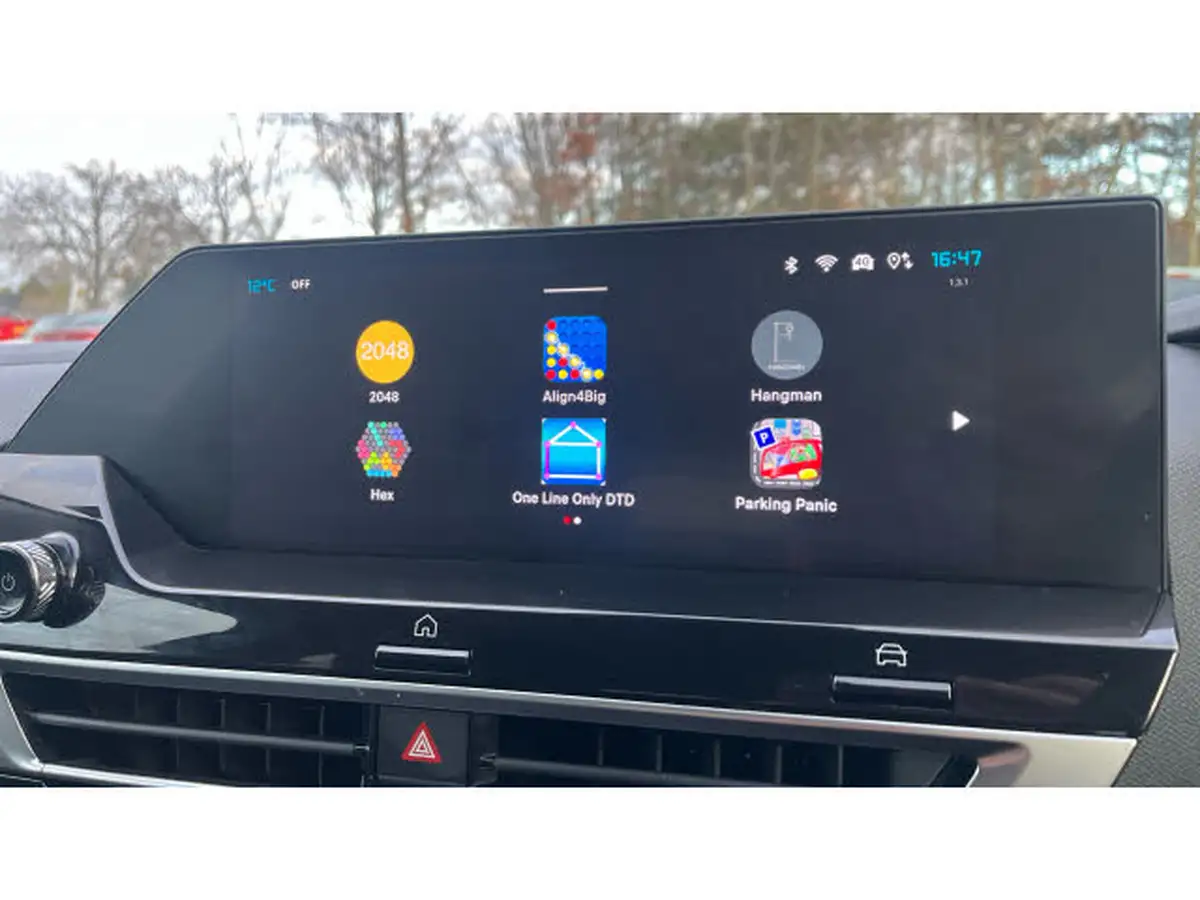 2024-citroen-c4-e-e-series-156ps-54kwh-big-24