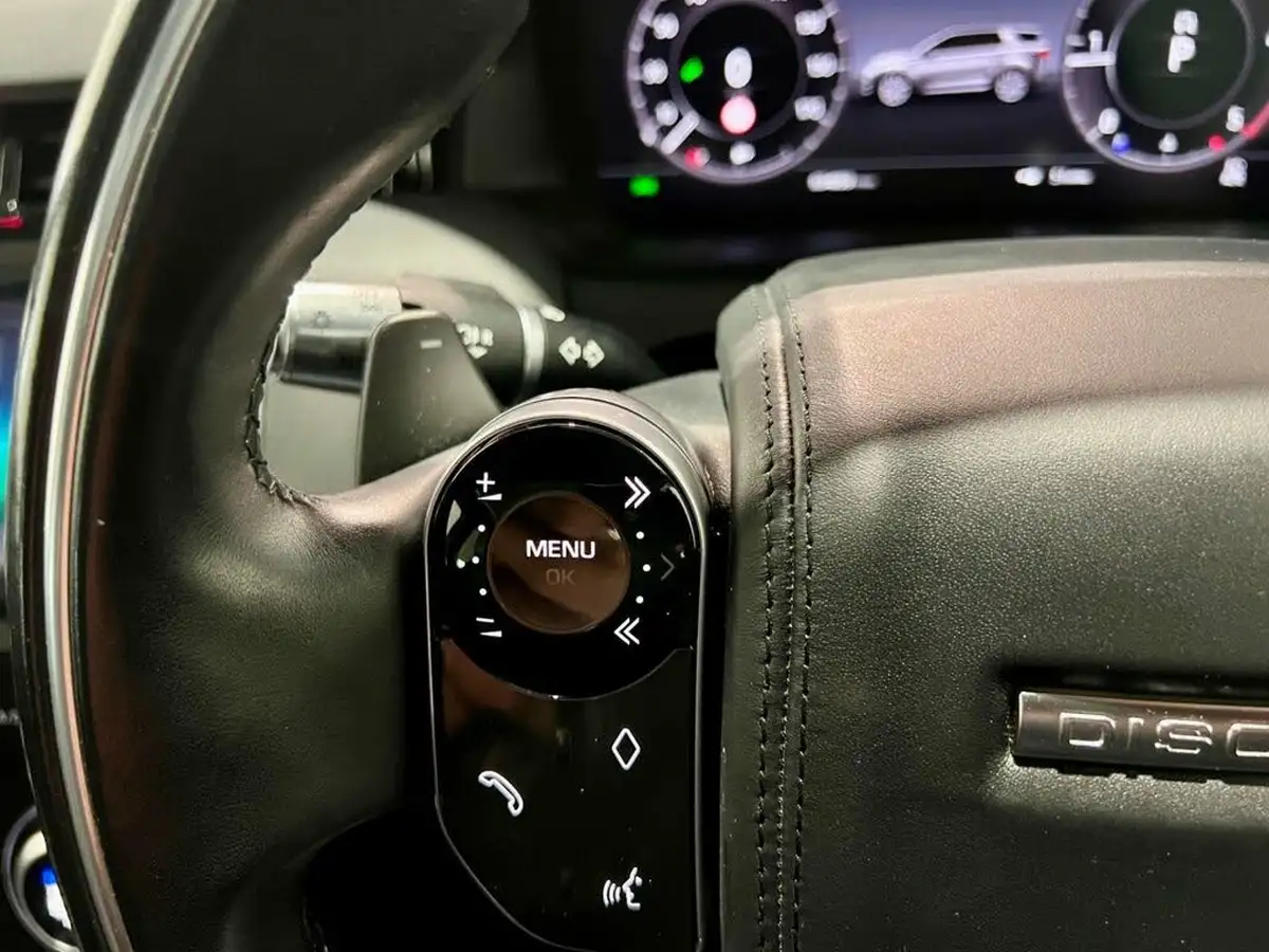 2020-land-rover-discovery-sport-20-d240-r-dynamic-hse-big-24