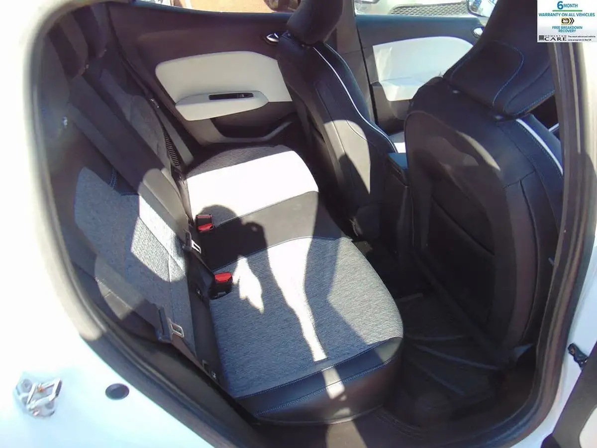 2021-renault-clio-16-e-tech-launch-edition-big-18