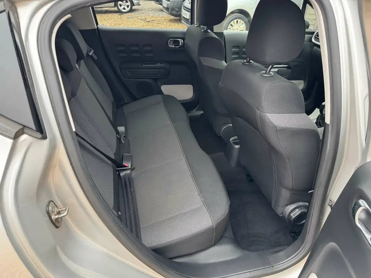 2017-citroen-c3-16bluehdi-flair-big-8