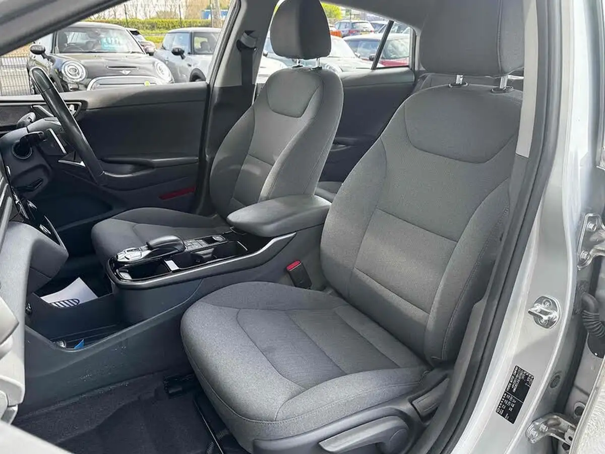 2020-hyundai-kona-e-premium-136ps-39kwh-big-23