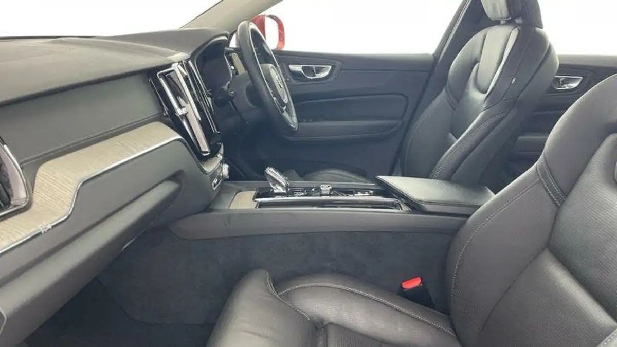 2021-volvo-xc60-20td-b4-inscription-awd-big-36