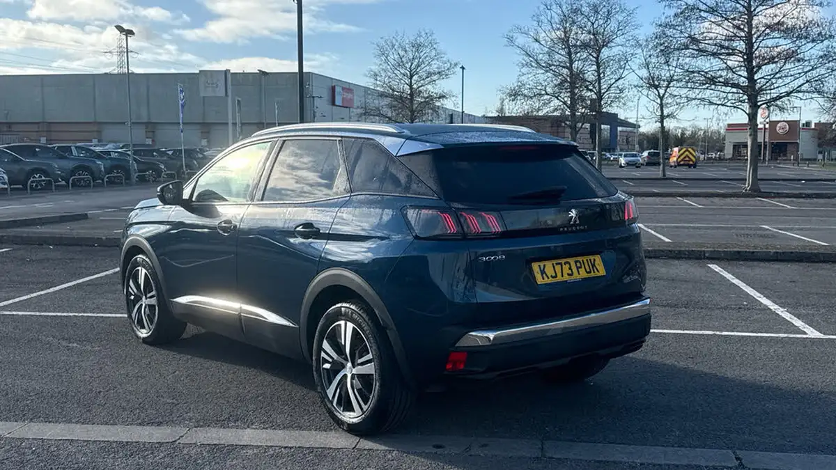 2024-peugeot-3008-suv-12-puretech-allure-136ps-hybrid-e-dsc6-big-4