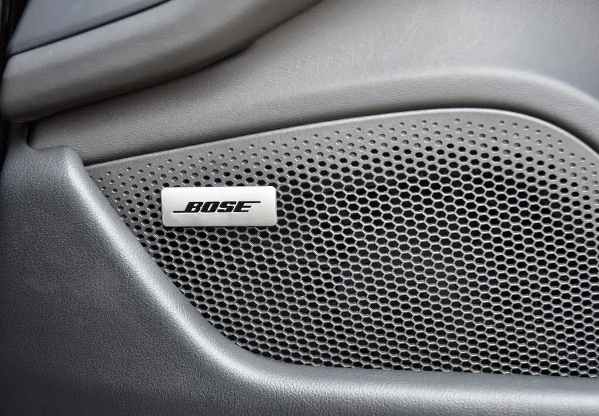 2021-porsche-taycan-e-turbo-s-performance-battery-plus-big-66