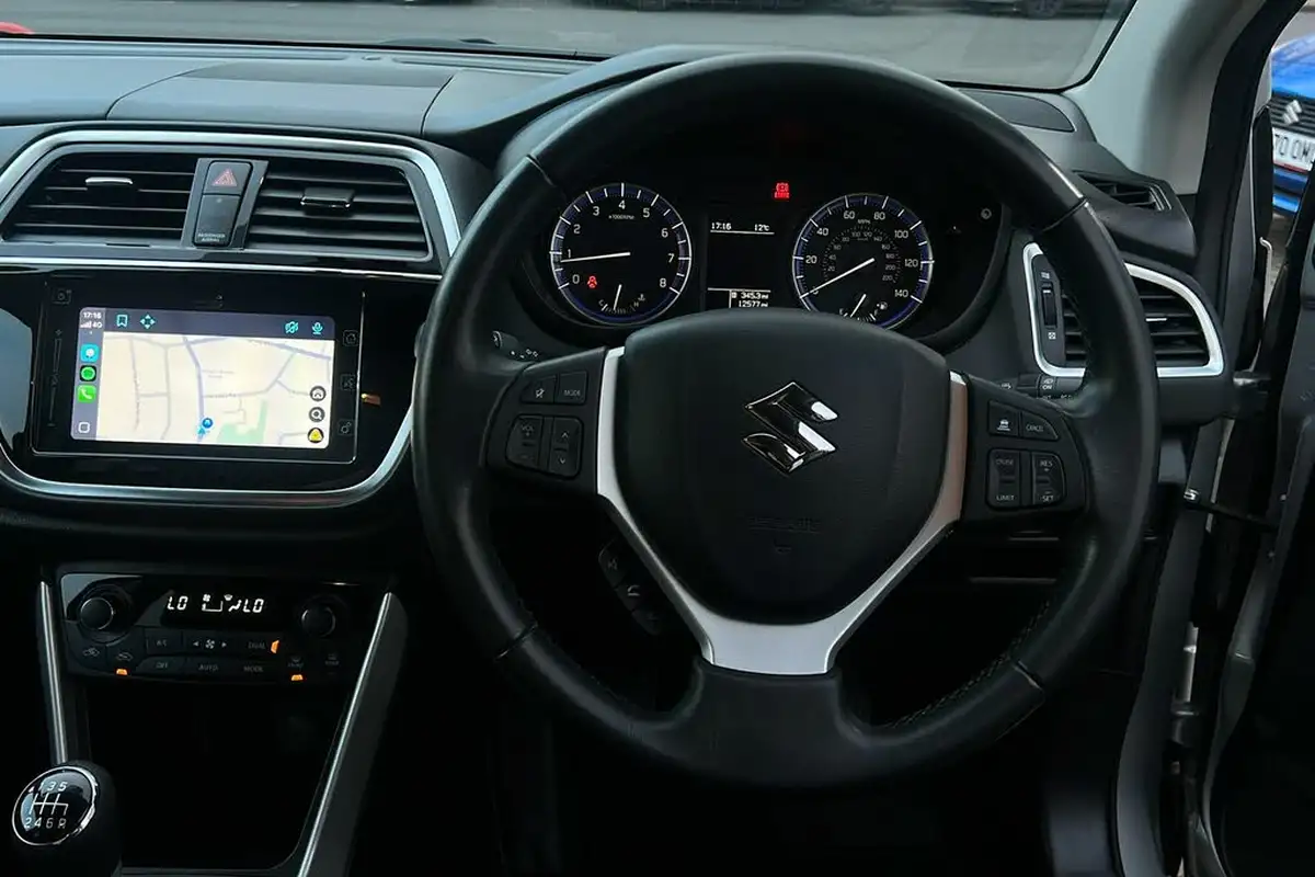 2021-suzuki-s-cross-14-boosterjet-sz-t-big-10