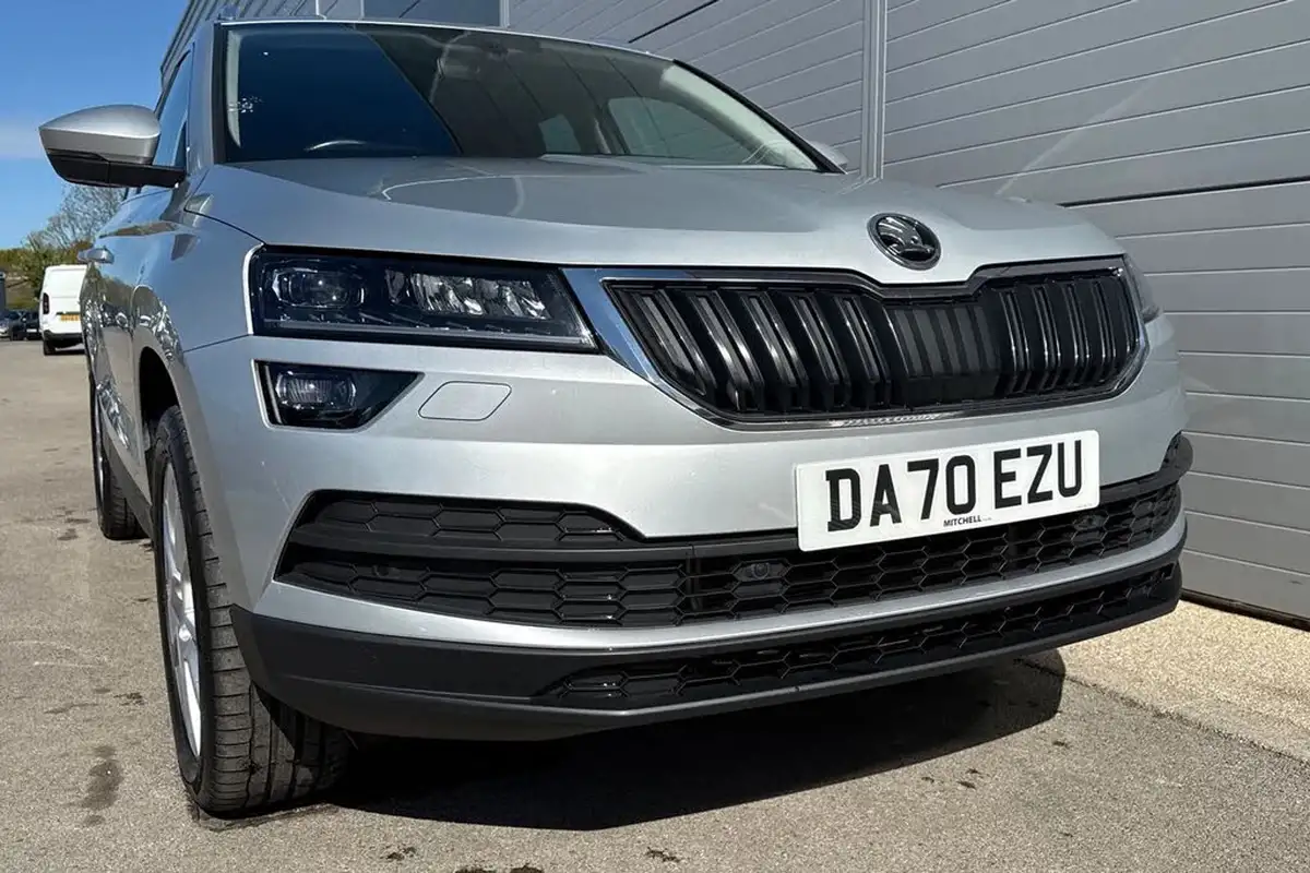 2020-skoda-karoq-20tdi-se-l-150ps-4x4-dsg-big-16