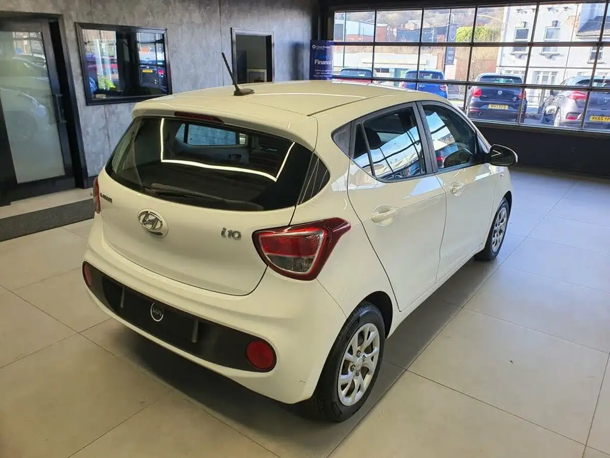 2018-hyundai-i10-12-se-big-7