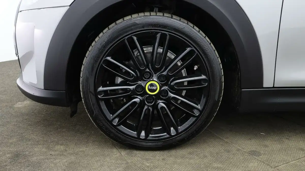 2023-mini-cooper-e-cooper-s-2-big-17