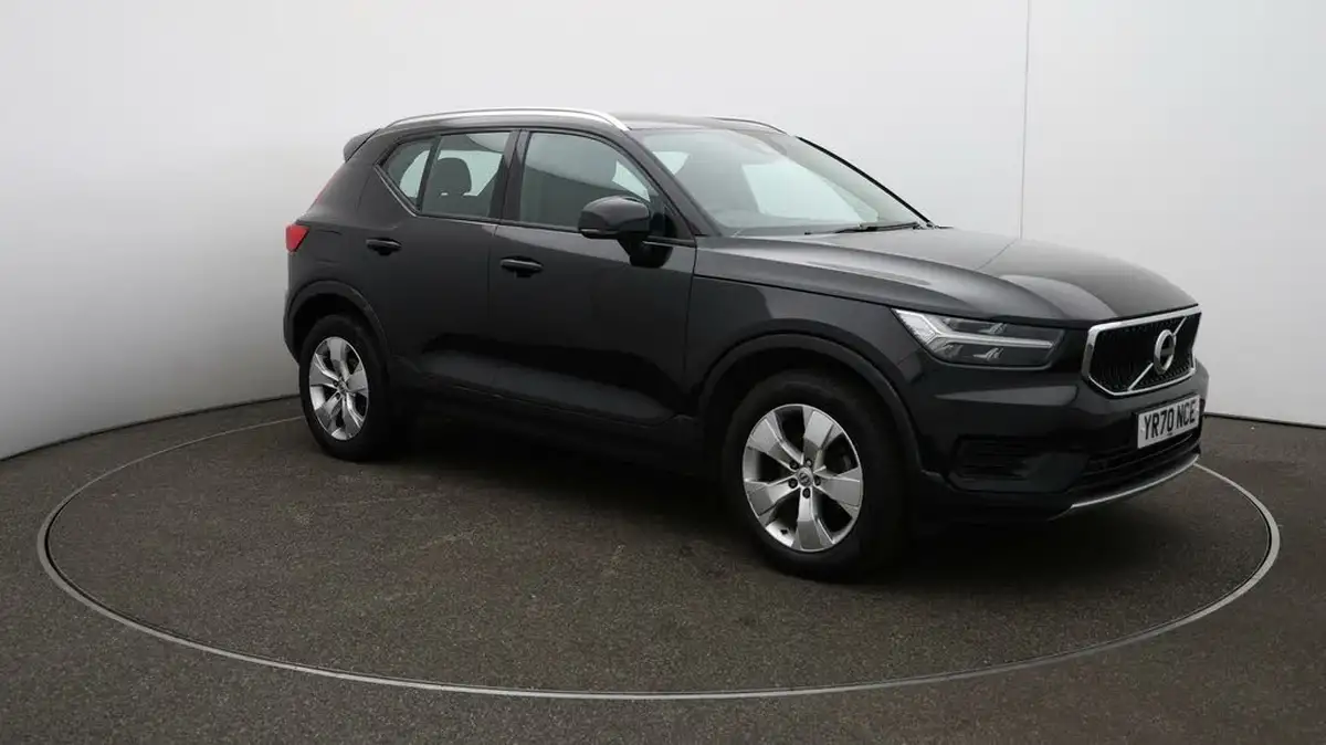 2020-volvo-xc40-20td-d3-momentum-big-36