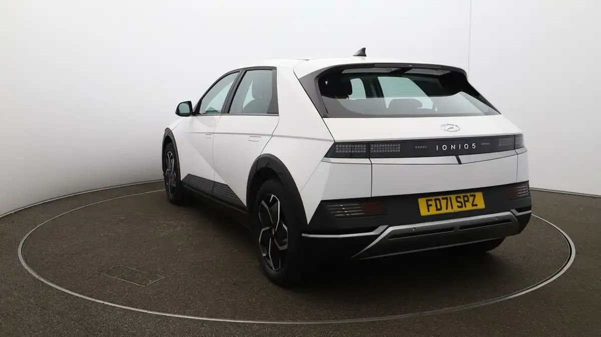 2022-hyundai-ioniq-5-e-se-connect-big-51
