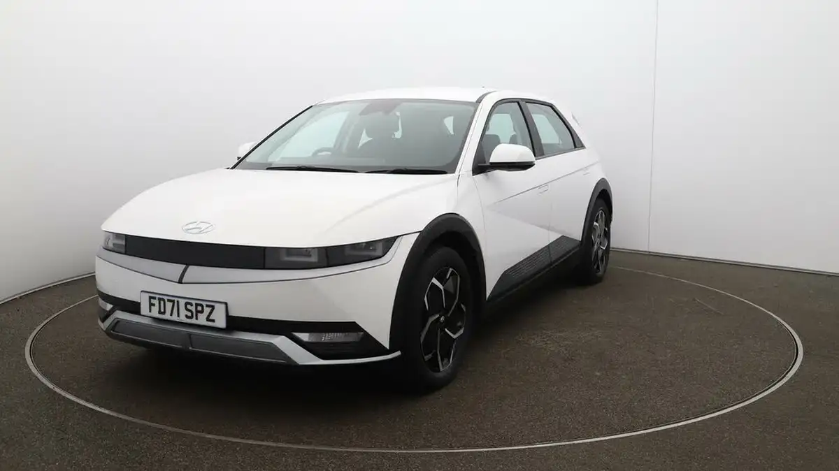 2022-hyundai-ioniq-5-e-se-connect-big-27
