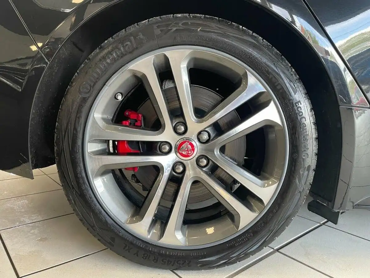 2021-jaguar-xe-20-d200-r-dynamic-hse-big-21