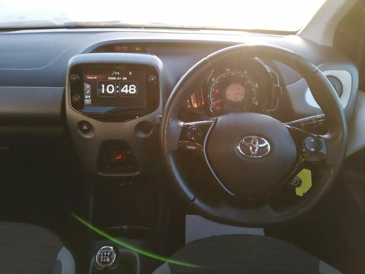 2020-toyota-aygo-10-vvt-i-x-trend-big-13