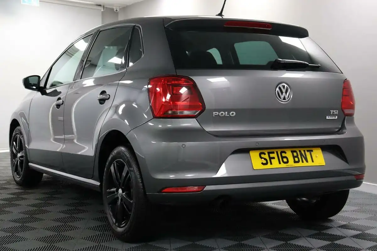 2016-volkswagen-polo-12-tsi-match-5d-big-24