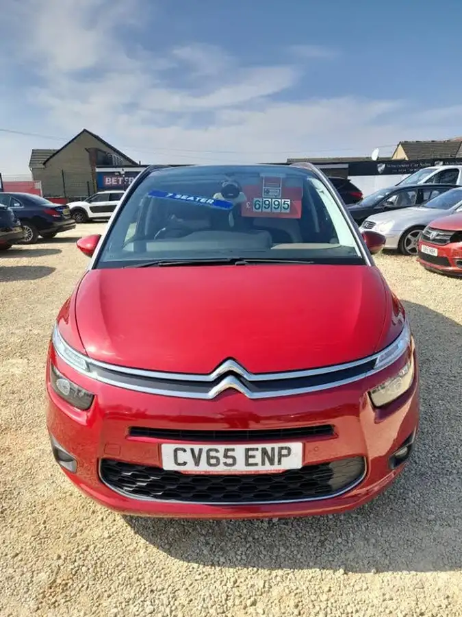 2015-citroen-grand-c4-picasso-16bluehdi-exclusive-big-1