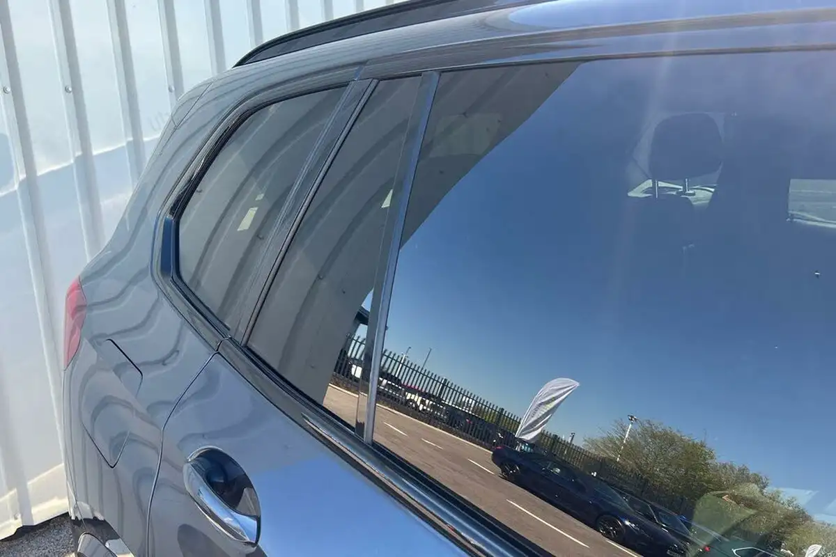 2020-bmw-x5-30td-m50d-big-13