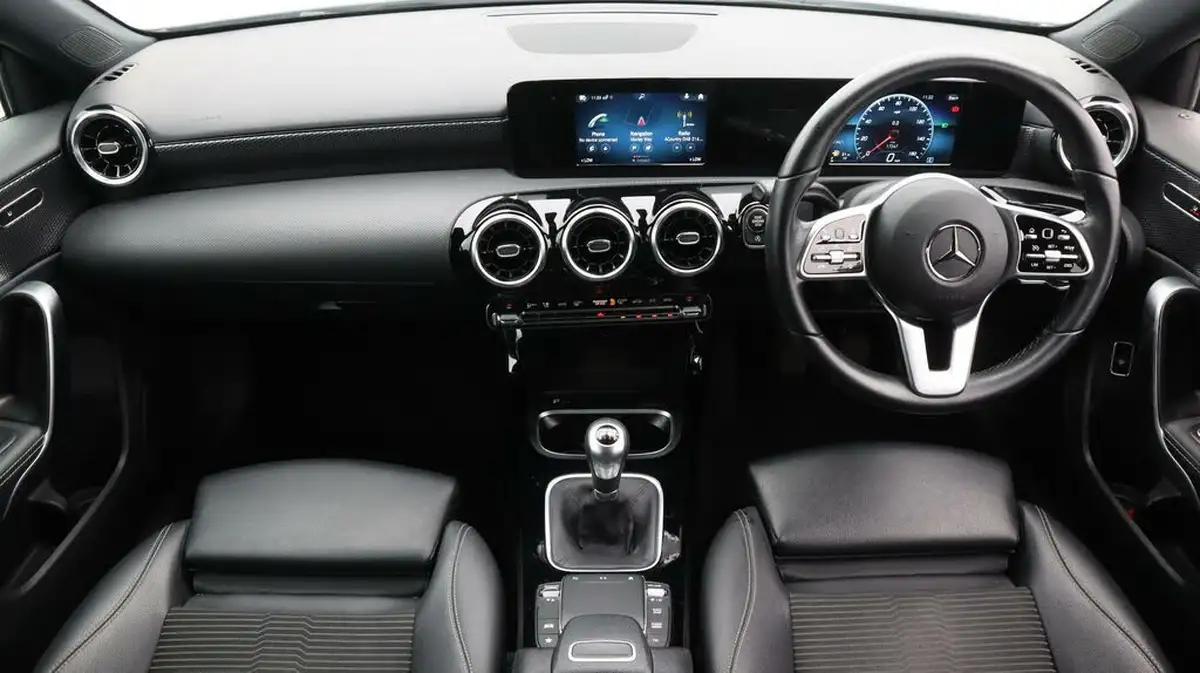 2020-mercedes-benz-a-class-13-a200-sport-saloon-4d-big-13