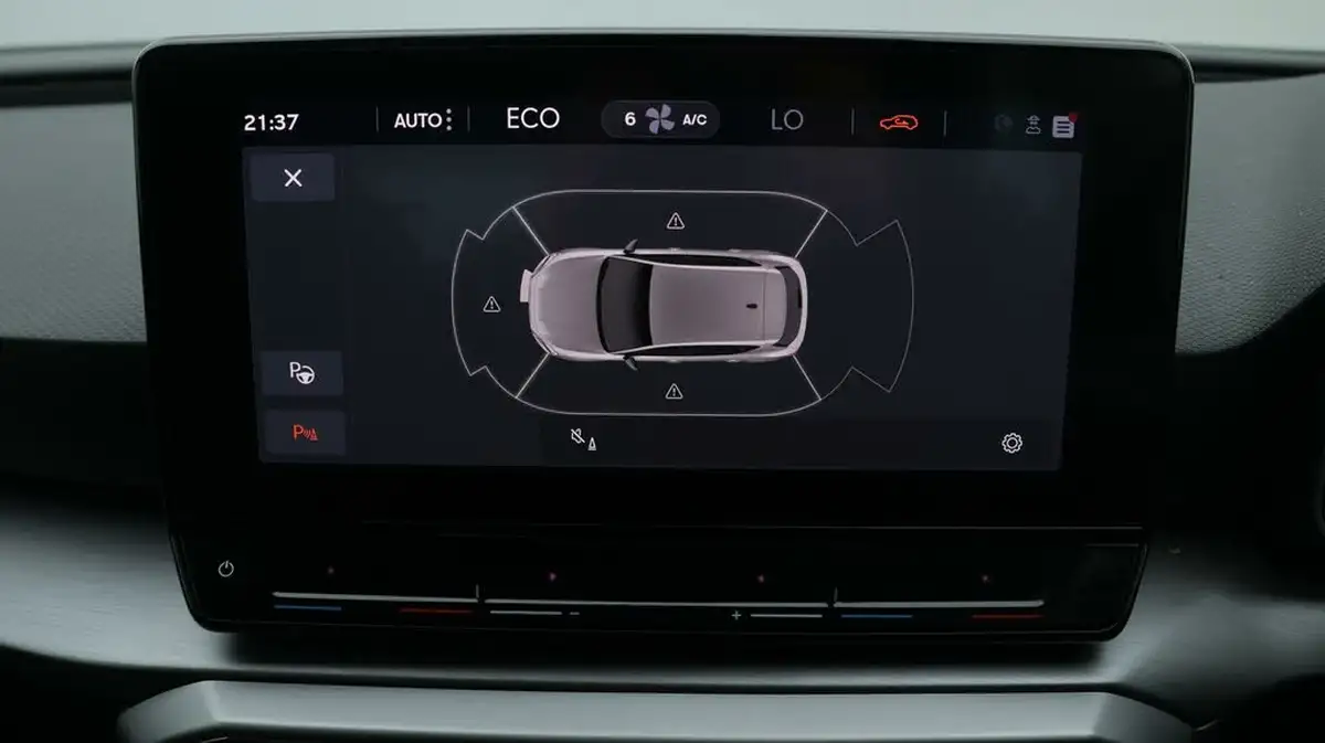 2021-seat-leon-14-e-hybrid-fr-hatchback-big-27