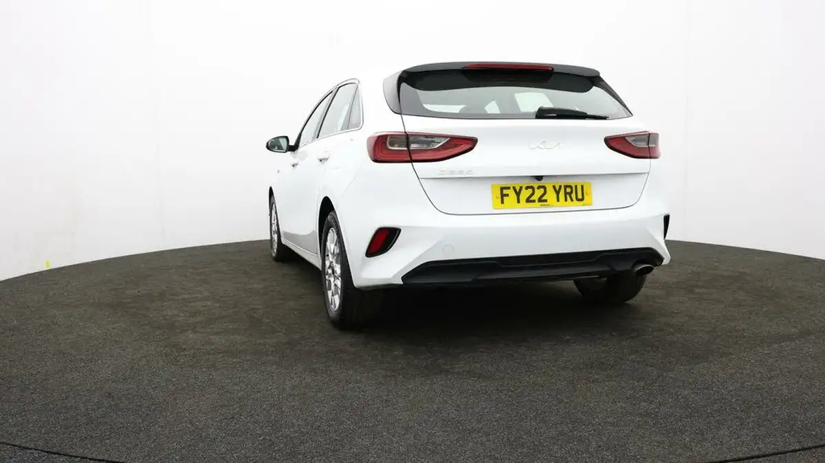 2021-kia-ceed-10-t-gdi-2-hatchback-big-23