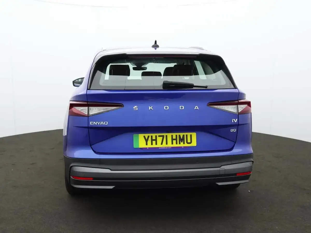 2021-skoda-enyaq-e-80-82-kwh-big-2