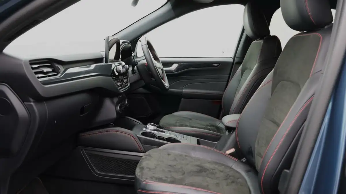 2023-ford-kuga-25t-st-line-edition-190ps-fhev-big-14
