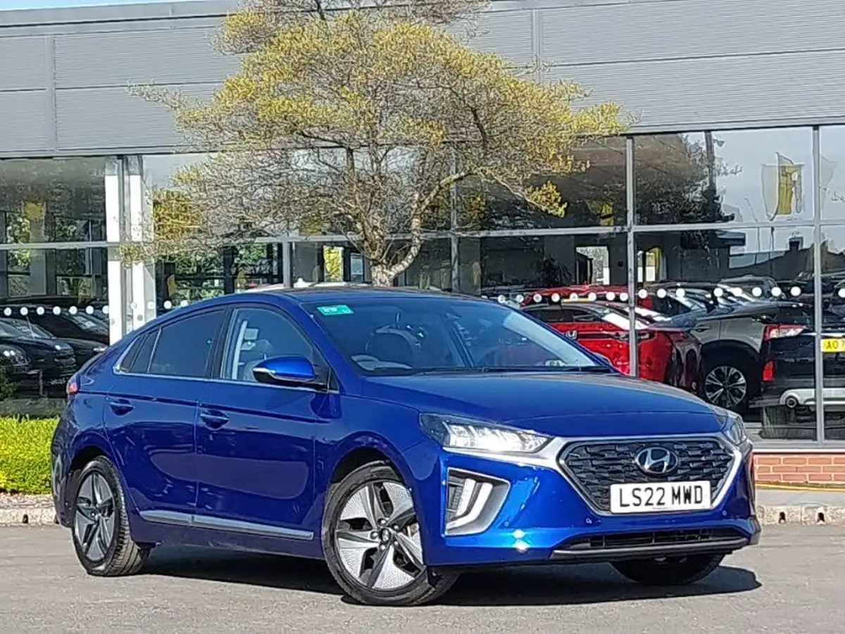 2022-hyundai-ioniq-16-gdi-premium-se-hybrid-big-0