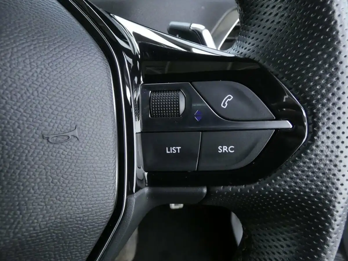 2022-peugeot-5008-suv-12-puretech-gt-premium-big-15
