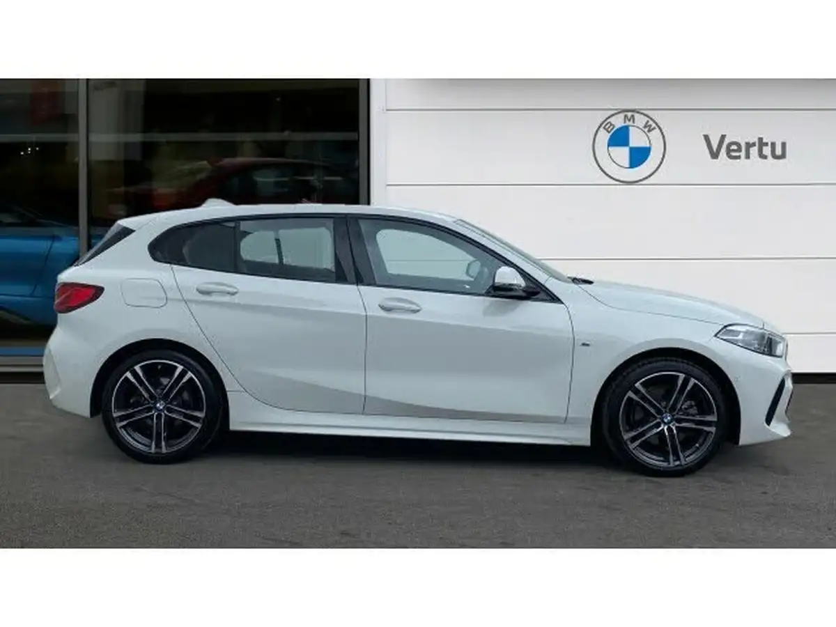 2023-bmw-1-series-15-118i-m-sport-lcp-dct-big-2