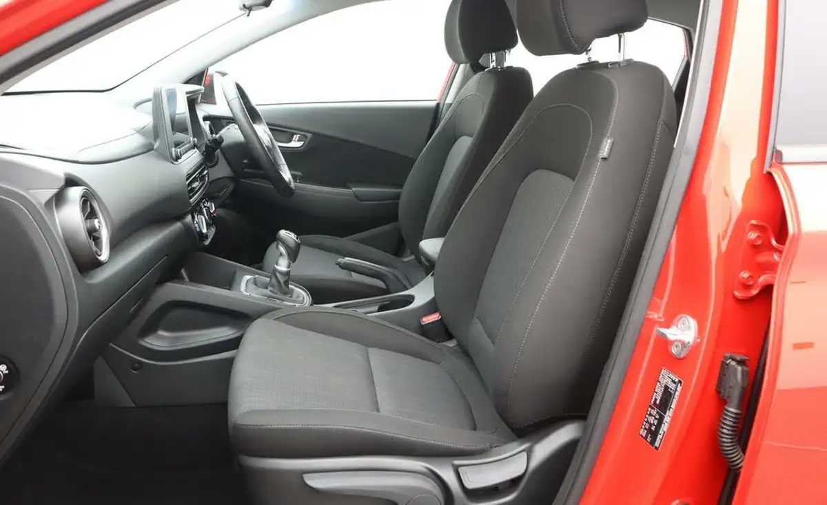2022-hyundai-kona-10-t-gdi-se-connect-big-14