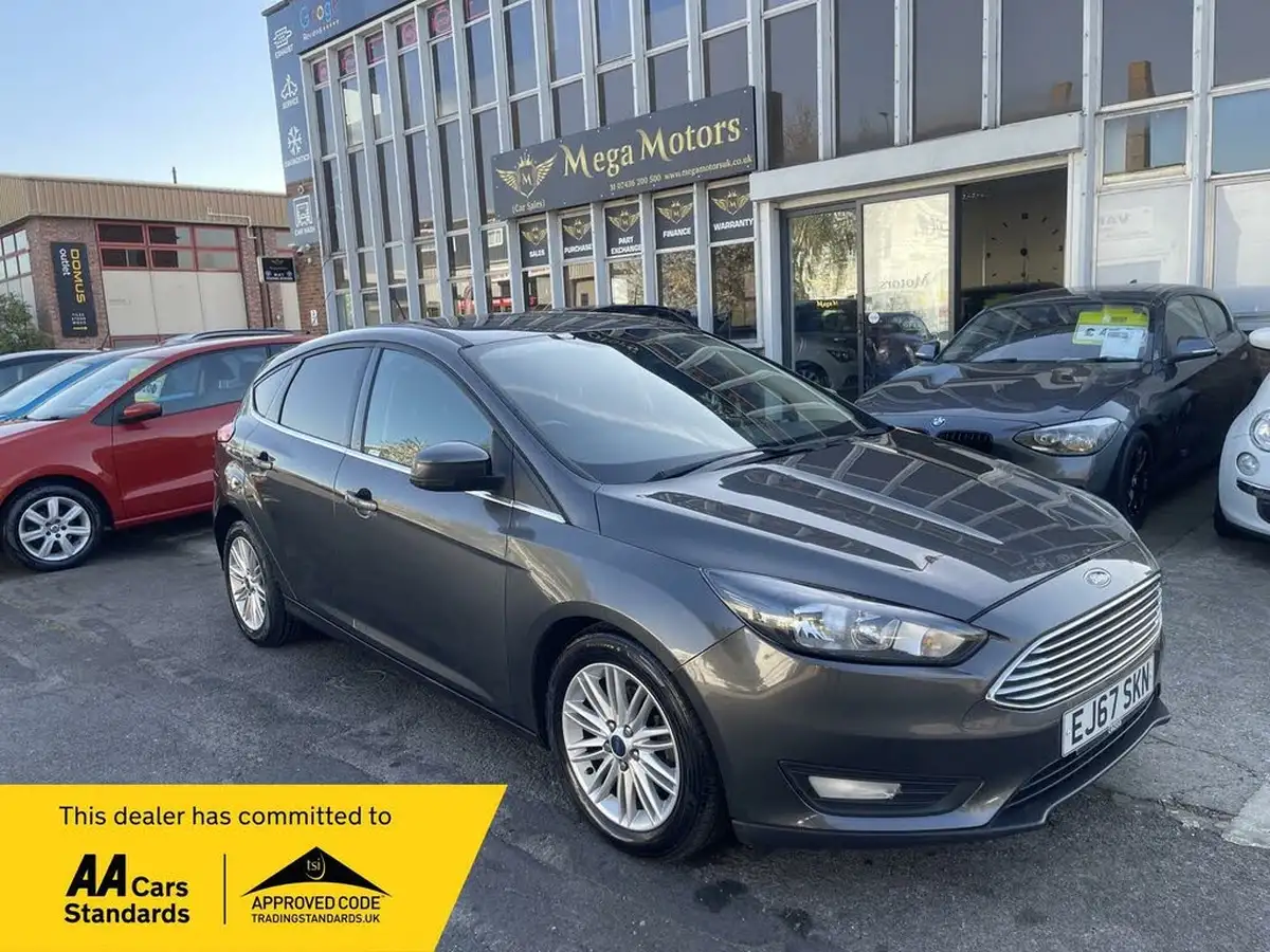 2017-ford-focus-10t-zetec-edition-100ps-hatchback-big-0