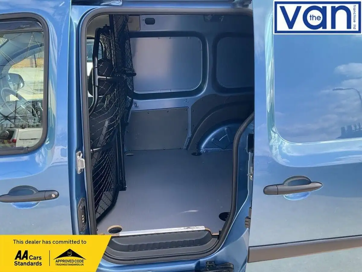 2019-renault-kangoo-15td-ml19-energy-dci-110-business-panel-big-11