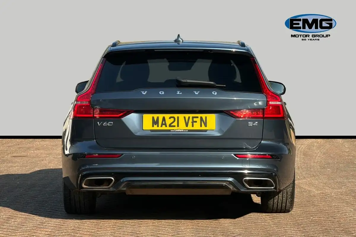 2021-volvo-v60-20-b4-r-design-big-4