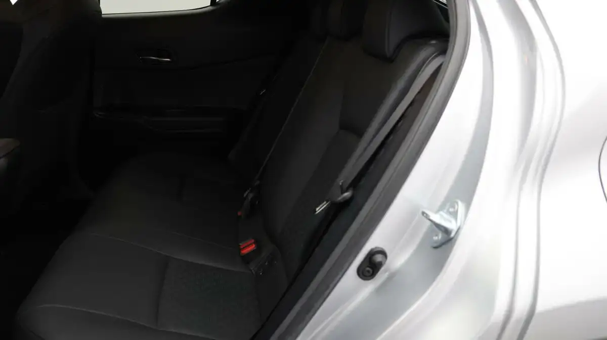 2022-toyota-c-hr-18-vvt-i-excel-big-15