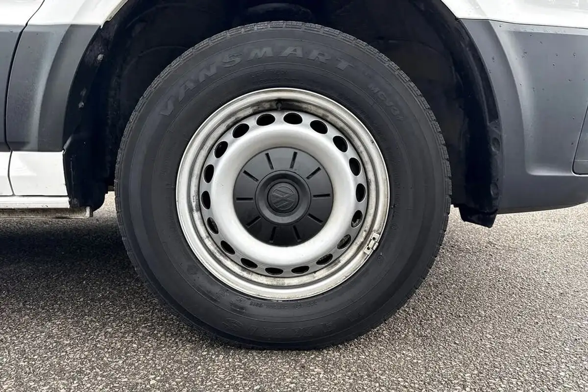2024-volkswagen-crafter-big-8