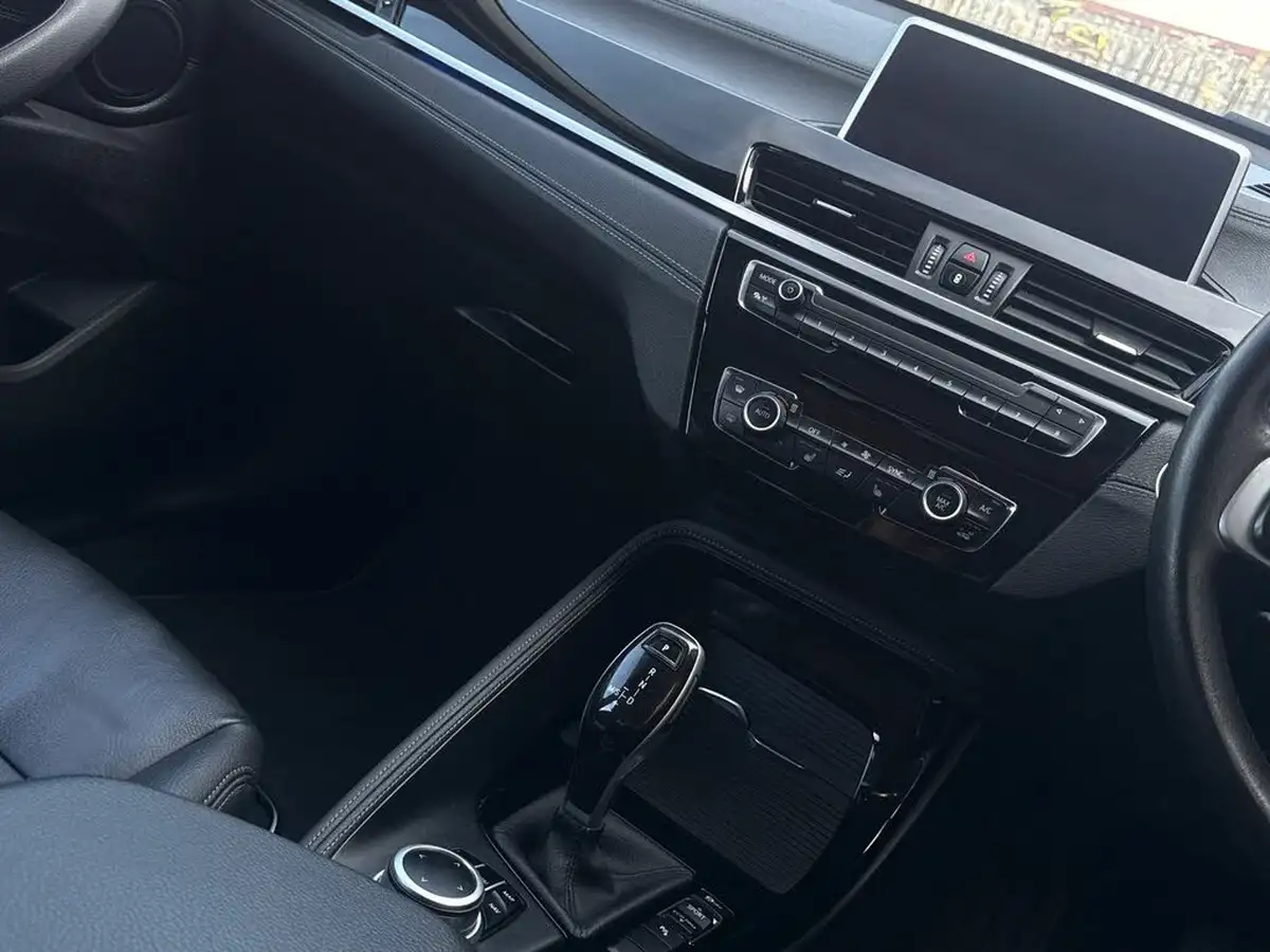 2019-bmw-x1-big-16
