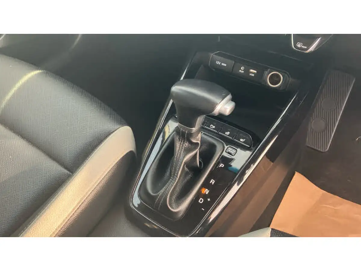 2020-kia-stonic-10-t-gdi-4-dct-big-12