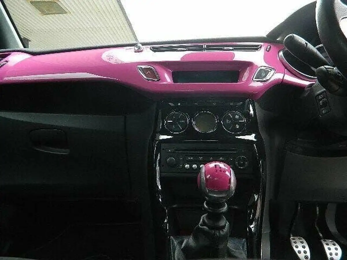 2014-citroen-ds3-16-dsire-plus-155ps-big-35
