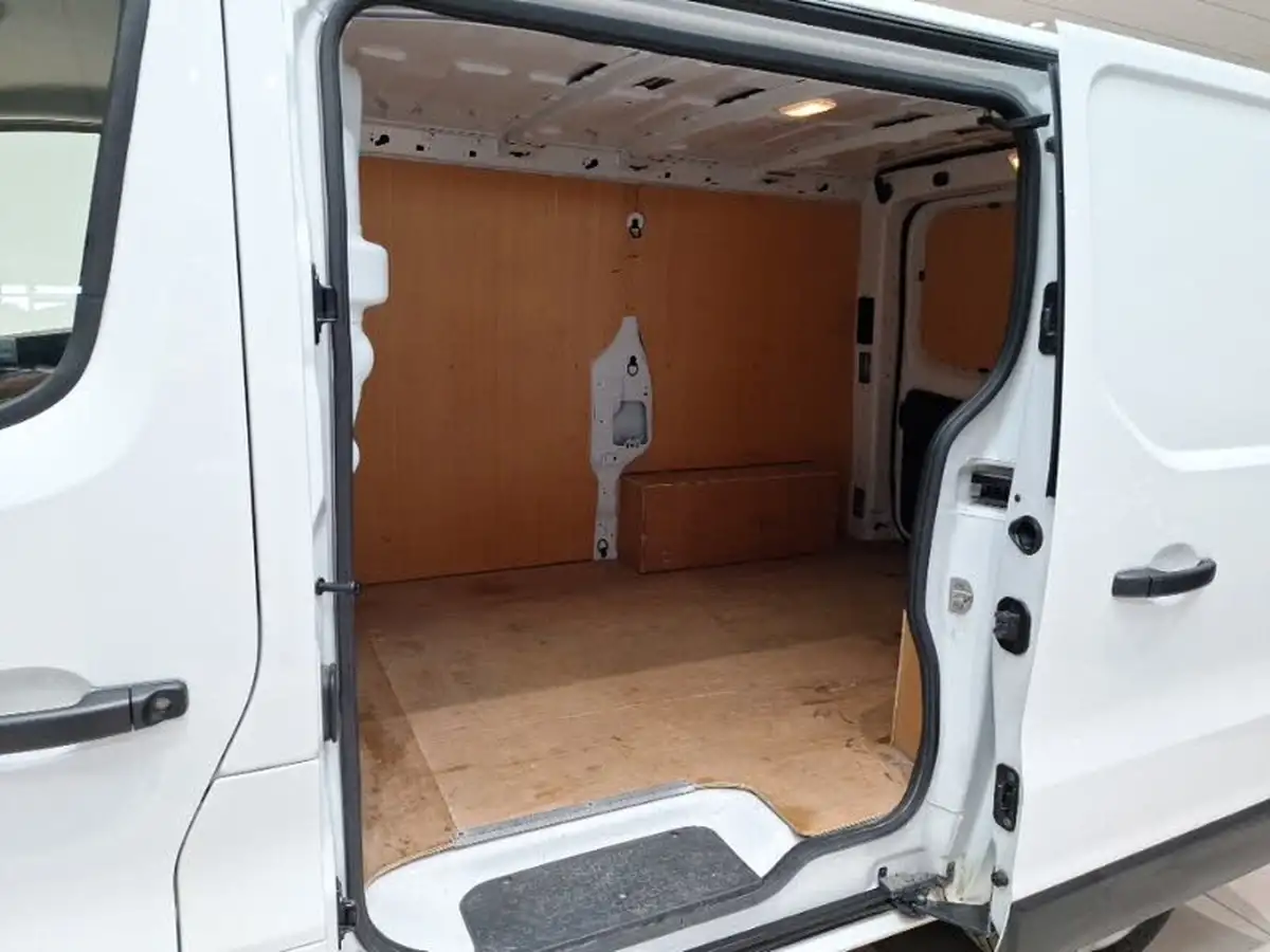 2022-renault-trafic-20dci-sl28-130-business-big-5