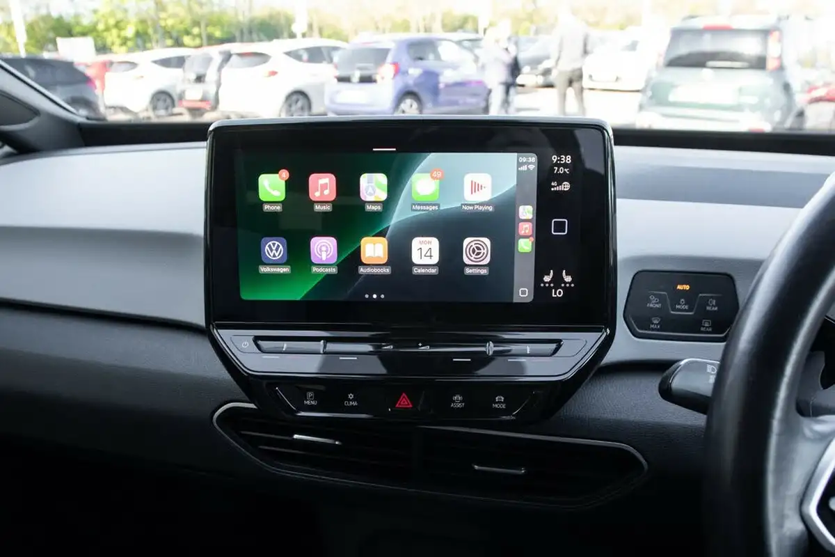 2020-volkswagen-id3-e-business-big-31