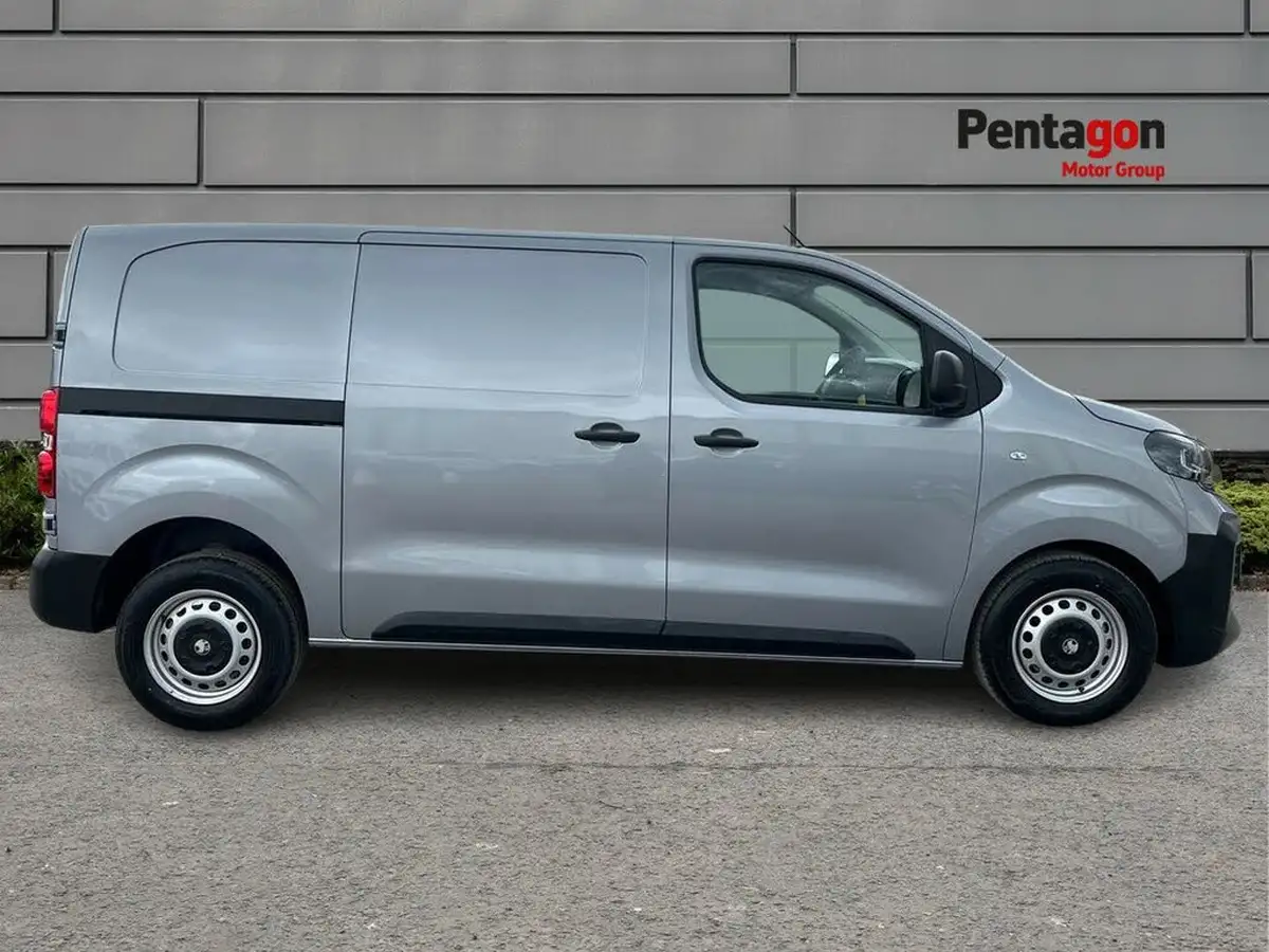 2025-vauxhall-vivaro-15td-xl-pro-big-10