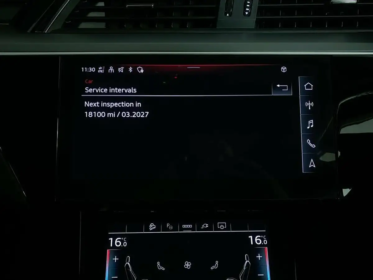 2022-audi-e-tron-55e-technik-station-wagon-big-28