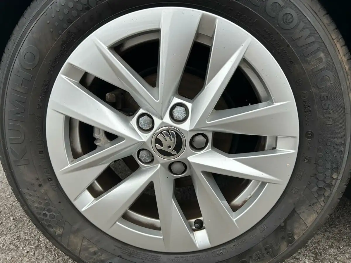 2022-skoda-fabia-10-tsi-se-comfort-109ps-big-32