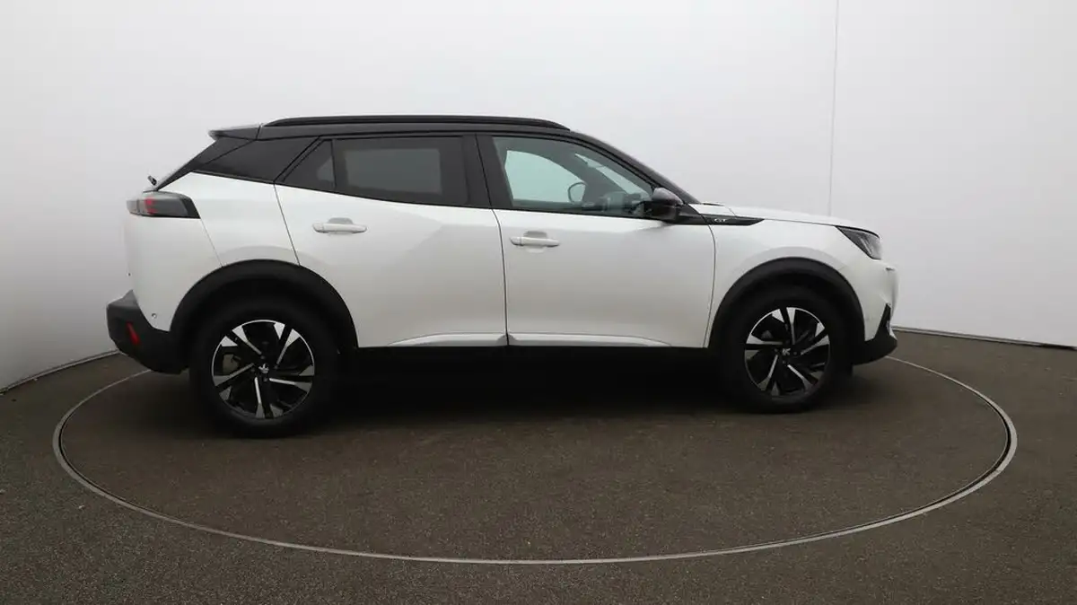 2022-peugeot-2008-suv-12-puretech-gt-big-40