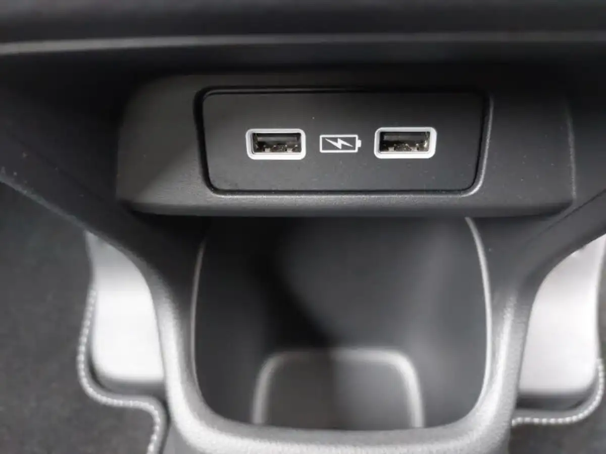 2023-honda-hr-v-15-i-mmd-advance-style-big-9