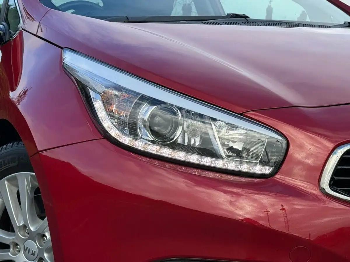 2014-kia-ceed-16-3-gdi-16v-dct-big-37
