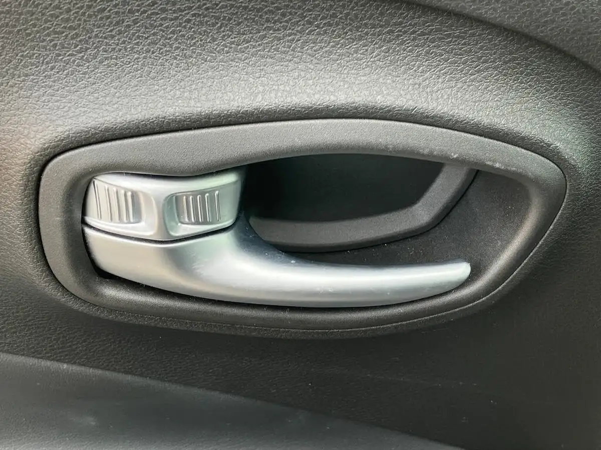2019-jeep-renegade-10-gse-limited-big-29