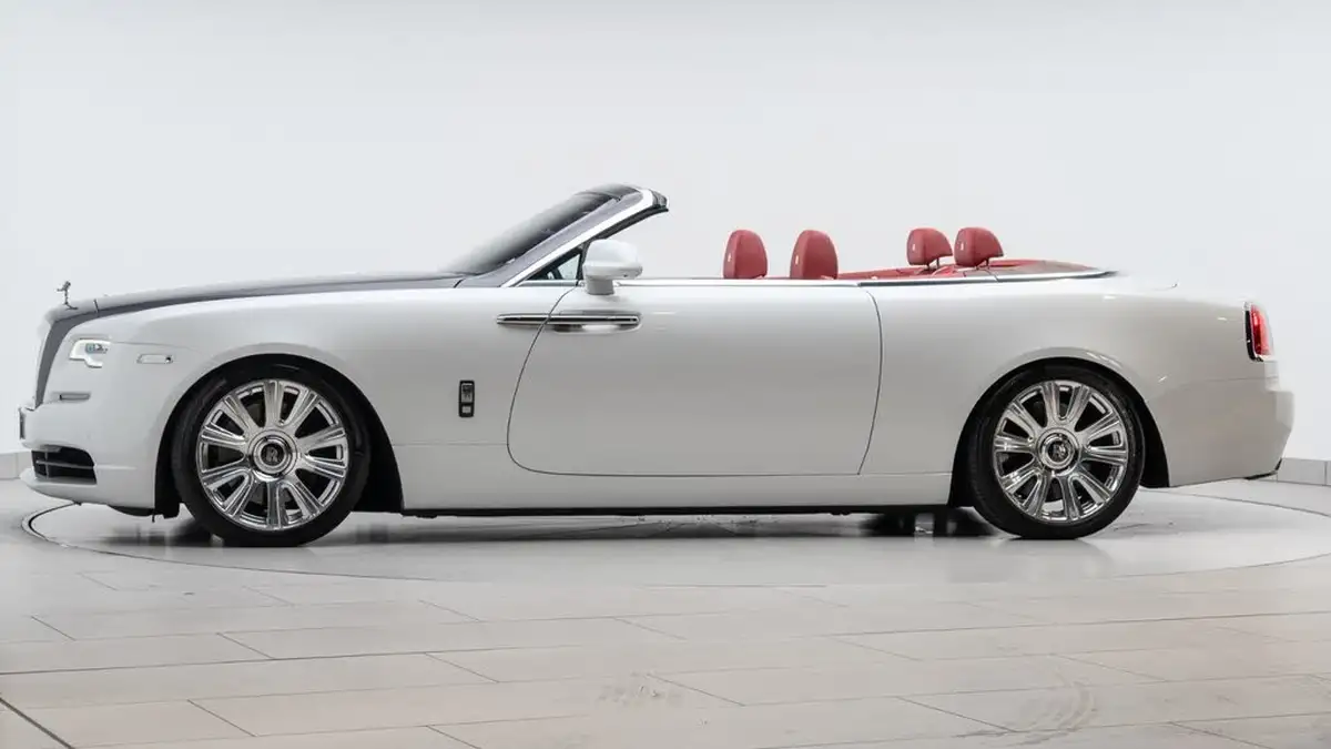 2016-rolls-royce-dawn-66-big-4